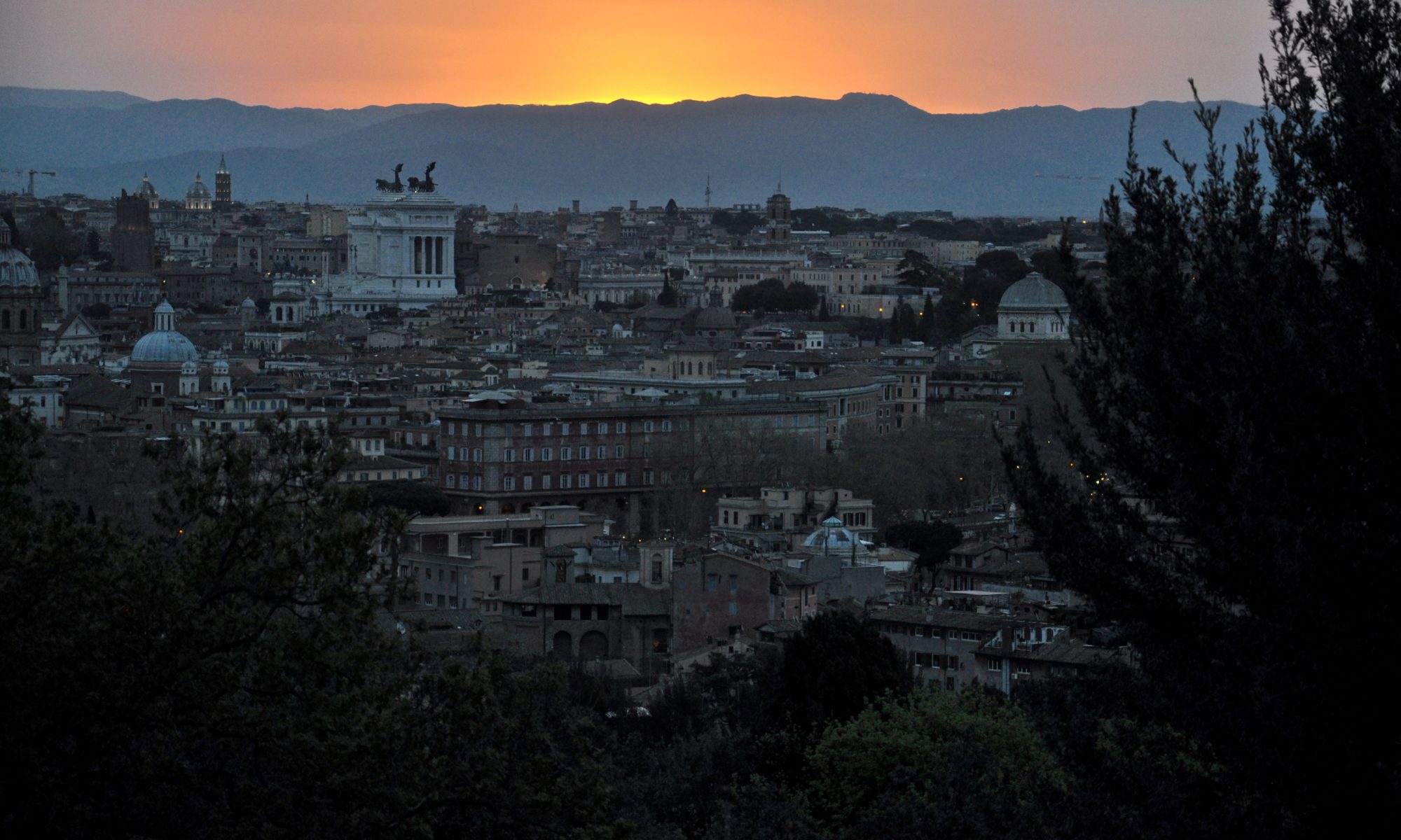 日出在罗马